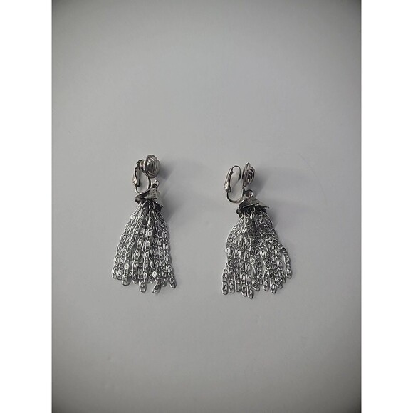 Vintage Earrings Clip On Silver Tone Chain Tassels Drop Dangle Jewelry Costume - Picture 7 of 10